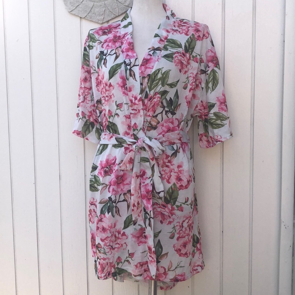 Show Me Your Mumu robe rose floral print Brie EUC ‘one size fits many’